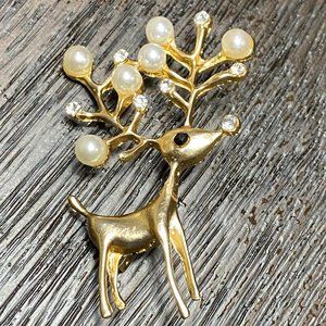 Reindeer Pin